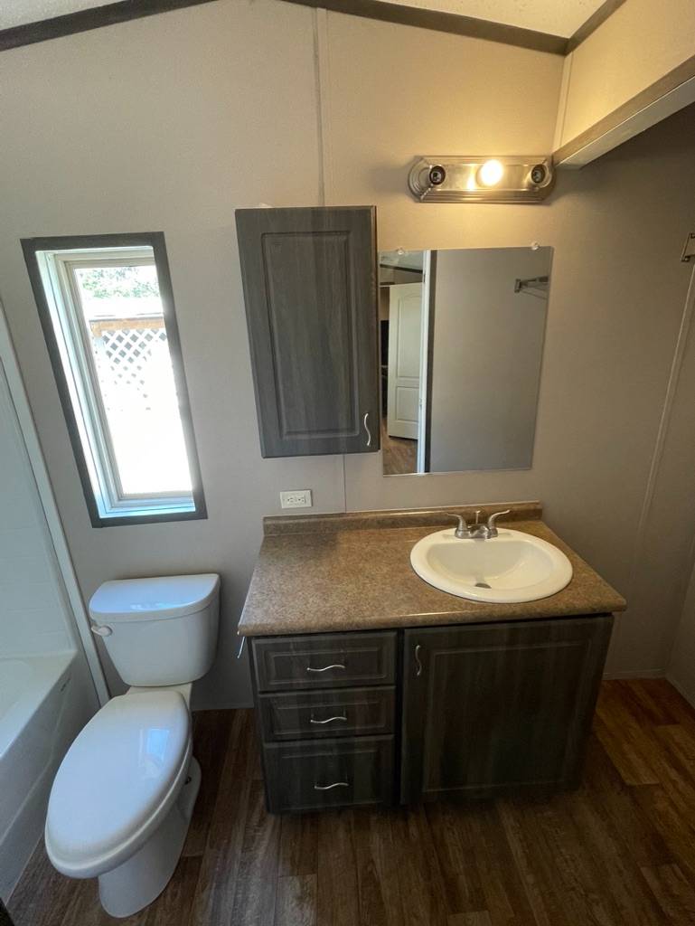 11793065-knTDGK5PPtYzmLG7.jpg Welocme to YOUR New Home!!